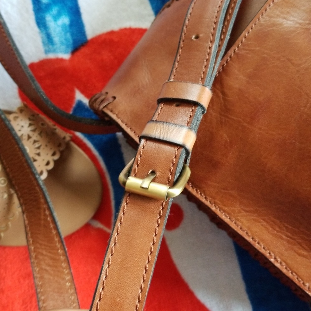 Patricia Nash crossbody bag - Picture 3 of 8